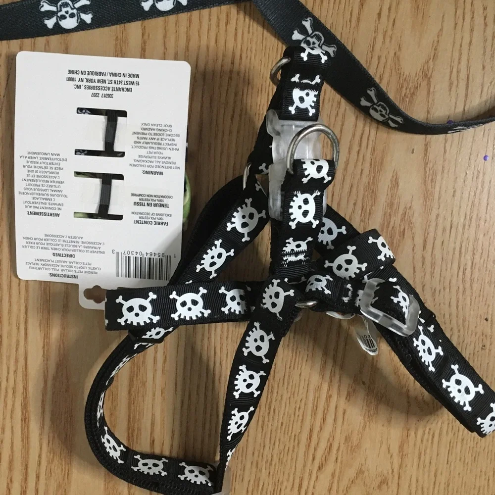 Bundle of 4 Doggie Harness 3/4” Leash 60” Long & 2 Collar Bowties Fits 3/8-5/8”